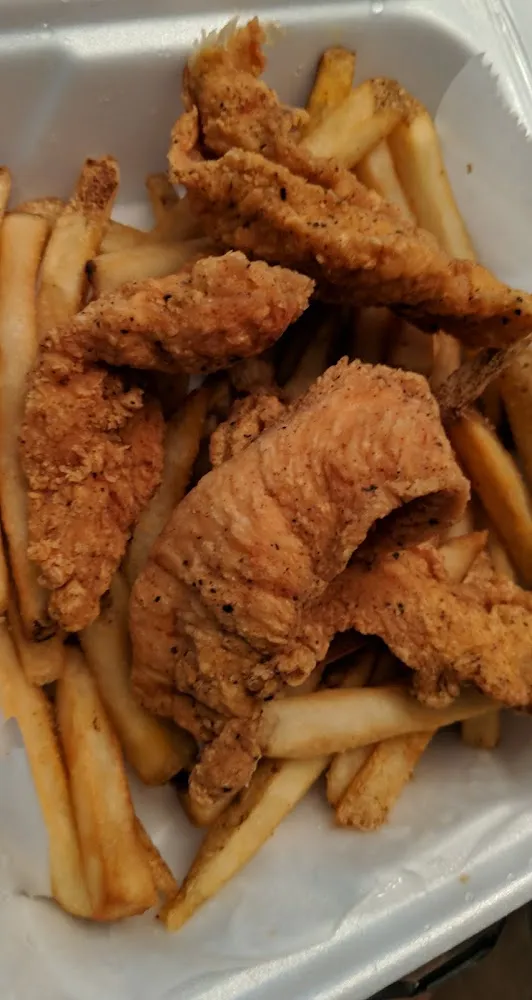 4pc Chicken Tender Basket Serrved with Fries